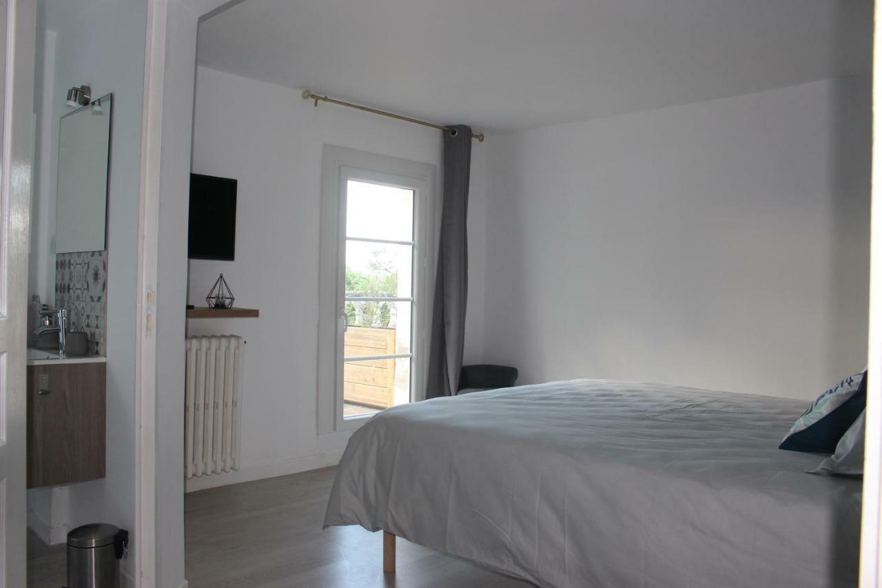 Chateau La Loge Villematier Esterno foto